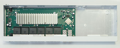 MikroTik-CRS326-24G-2SplusRM-inside